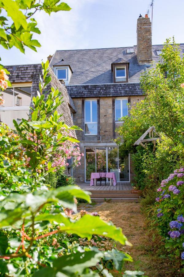 Le 74 Bed & Breakfast Авранш Екстериор снимка